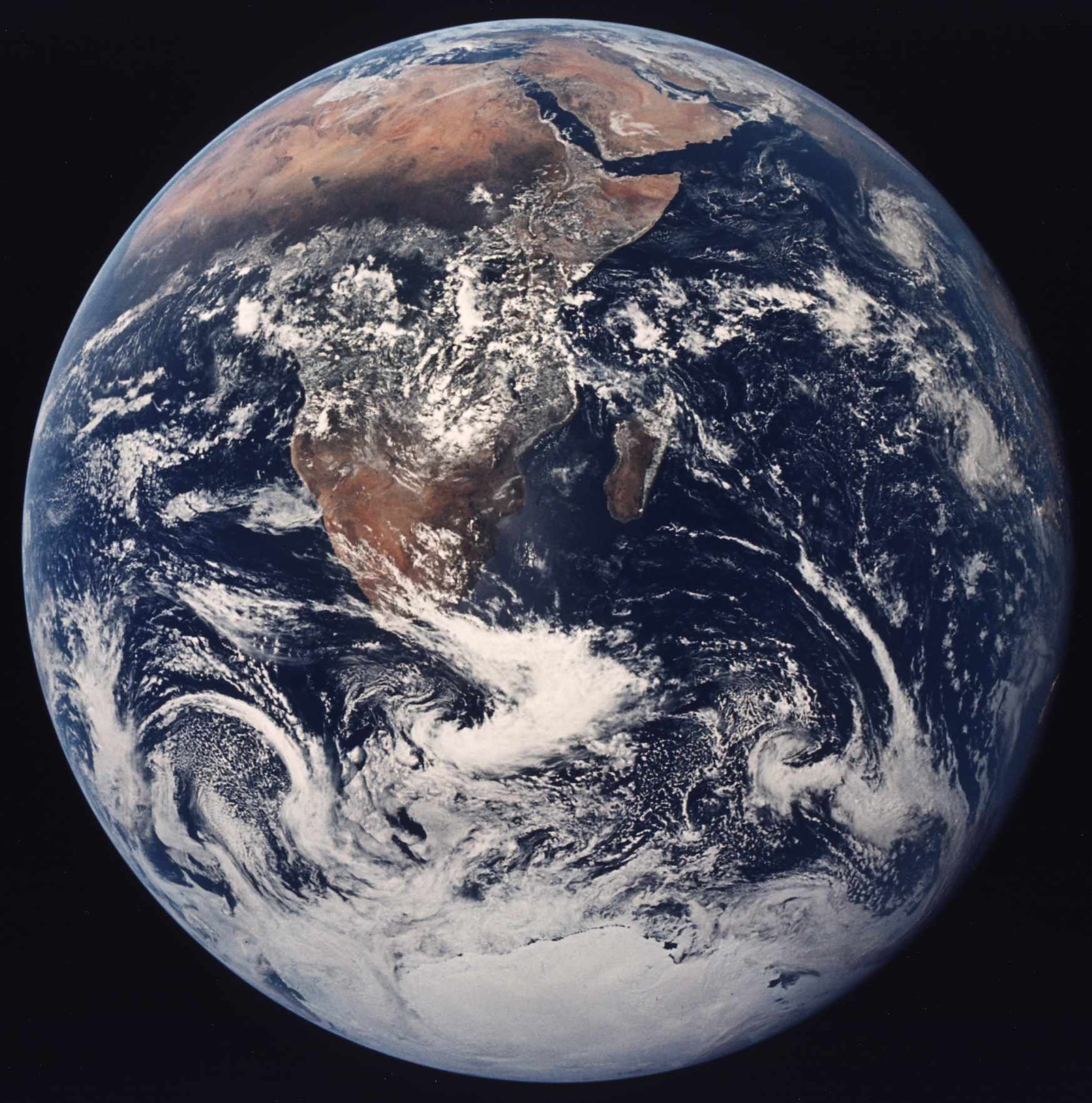 earthafr.jpg (264117 bytes)